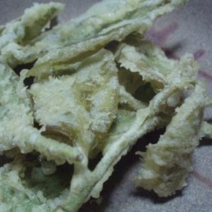 柿の葉の天ぷら レシピ 作り方 By さとまみ0212 楽天レシピ 柿の葉の天ぷら レシピ 作り方 By さとまみ0212 楽天レシピ